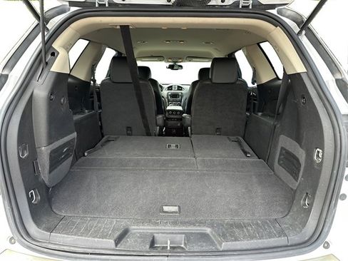 Used 2017 Buick Enclave Leather AWD/4WD image 20