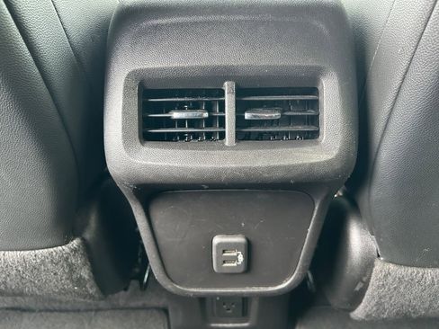 Used 2024 Chevrolet Equinox RS w/ RS Leather Package image 37