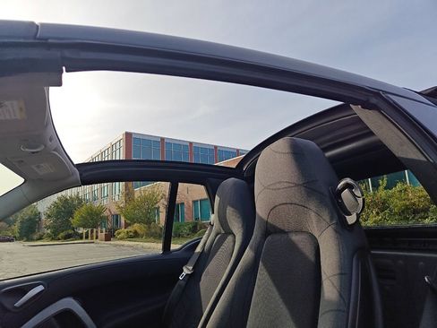 Used 2015 smart fortwo passion image 15