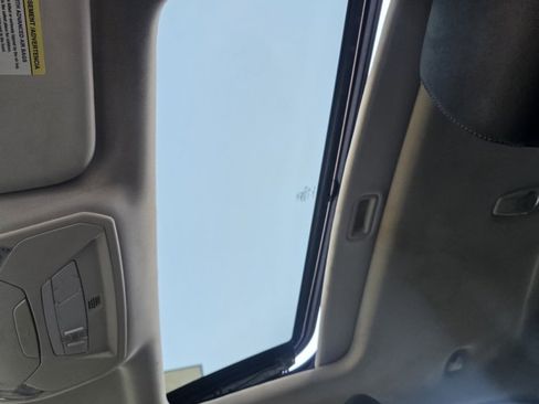 Used 2017 Ford Focus SEL w/ Cold Weather Package image 29