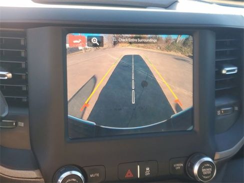 Used 2024 RAM 2500 Tradesman w/ Chrome Appearance Group image 27