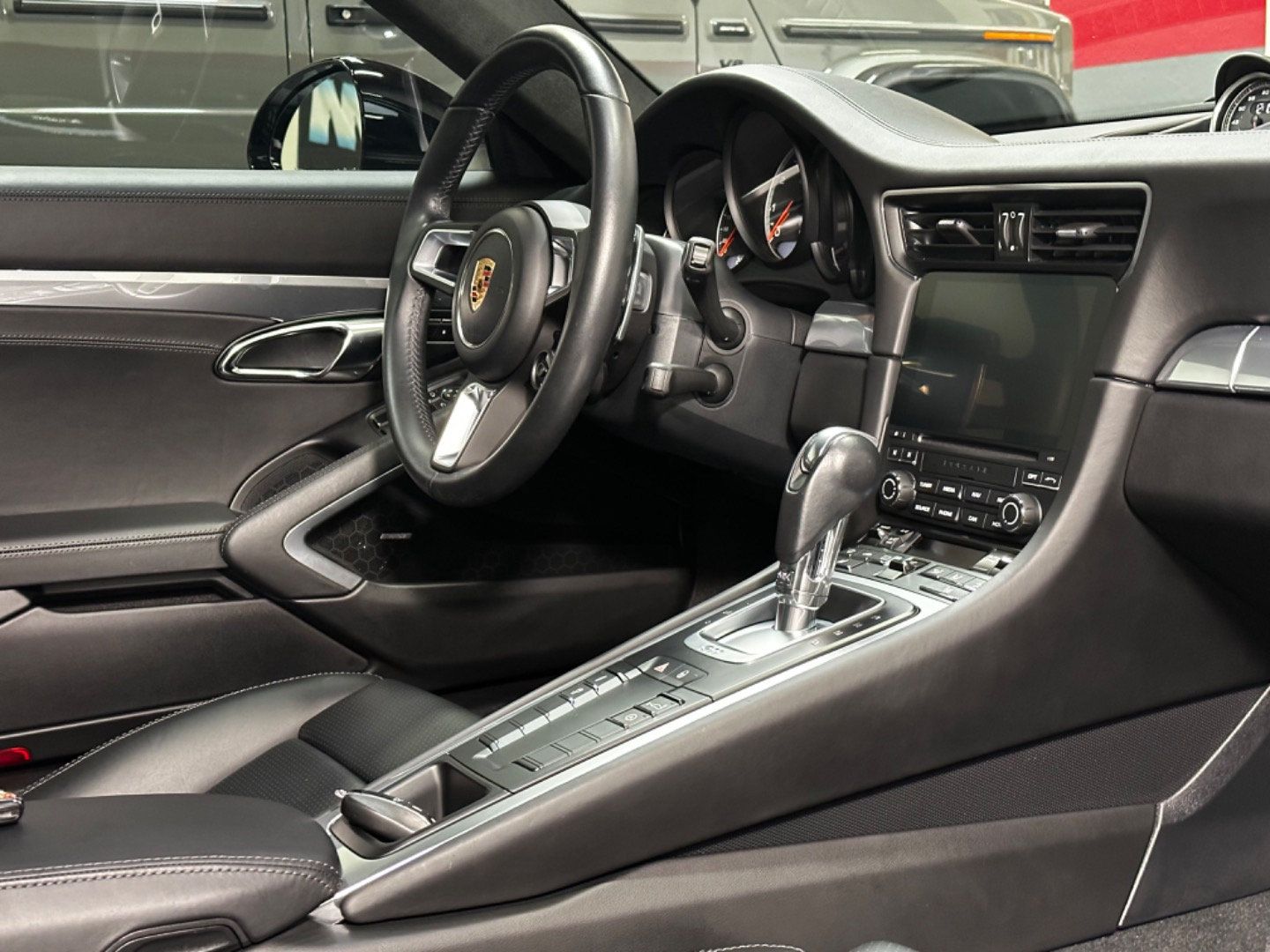 Used 2017 Porsche 911 Turbo Coupe AWD/4WD image 14