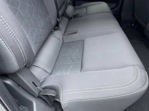 Used 2025 Nissan Frontier SV image 49