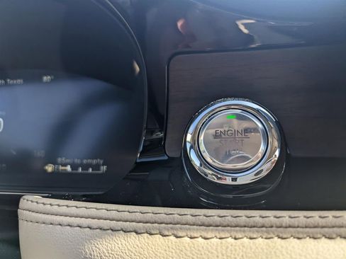 Certified 2021 Lincoln Corsair Reserve w/ Elements Package image 24