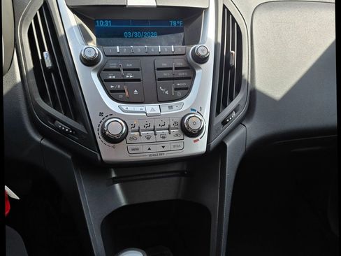 Used 2011 Chevrolet Equinox LT w/ Driver Convenience Package image 9