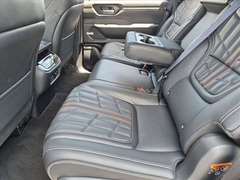 Used 2025 Nissan Armada PRO-4X AWD/4WD image 17