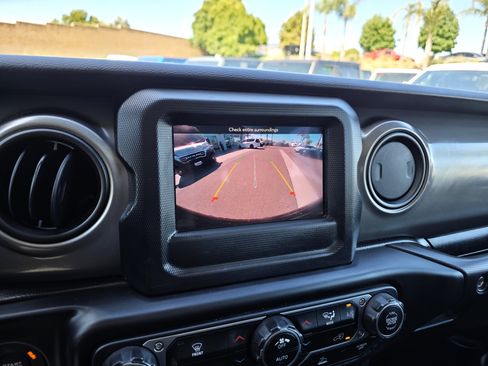 Certified 2023 Jeep Wrangler Unlimited image 14