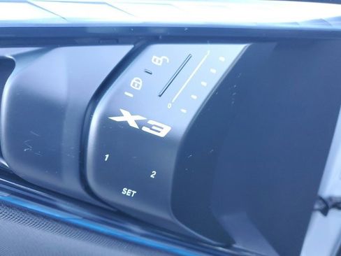 Used 2025 BMW X3 xDrive30i image 21