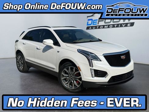Used 2023 Cadillac XT5 Sportv w/ Platinum Package AWD/4WD image 1