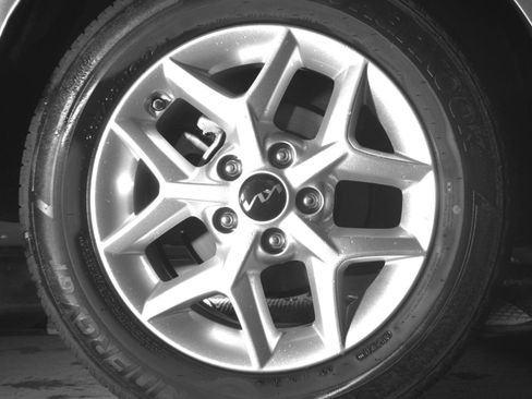 Used 2025 Kia Soul LX w/ LX Technology Package FWD image 15