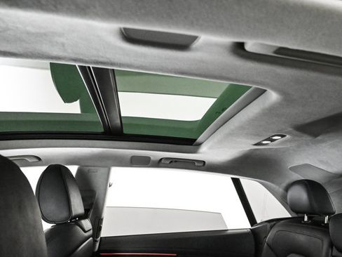 Certified 2023 Audi Q8 Prestige w/ Prestige Package image 22