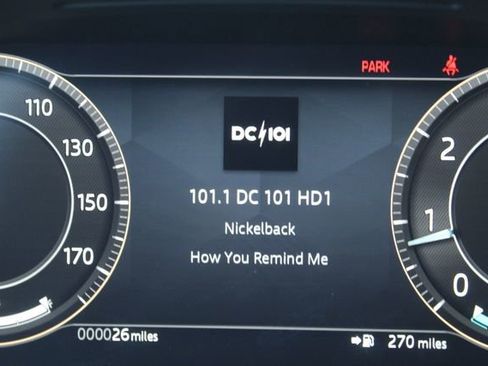 Used 2024 Jaguar E-PACE R-Dynamic SE image 17