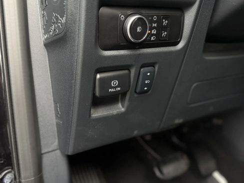 Used 2024 Ford Expedition Limited AWD/4WD image 38