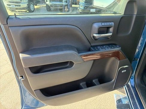 Used 2018 GMC Sierra 1500 SLT w/ SLT Premium Package image 16