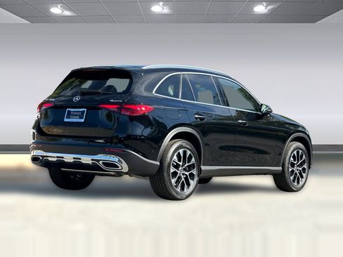 New 2026 Mercedes-Benz GLC 350e 4MATIC image 9