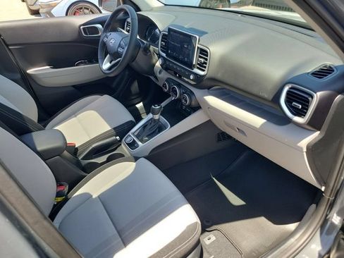 New 2026 Hyundai Venue SEL FWD image 19