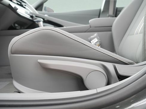 New 2026 Hyundai Elantra SEL Sport Premium FWD image 21