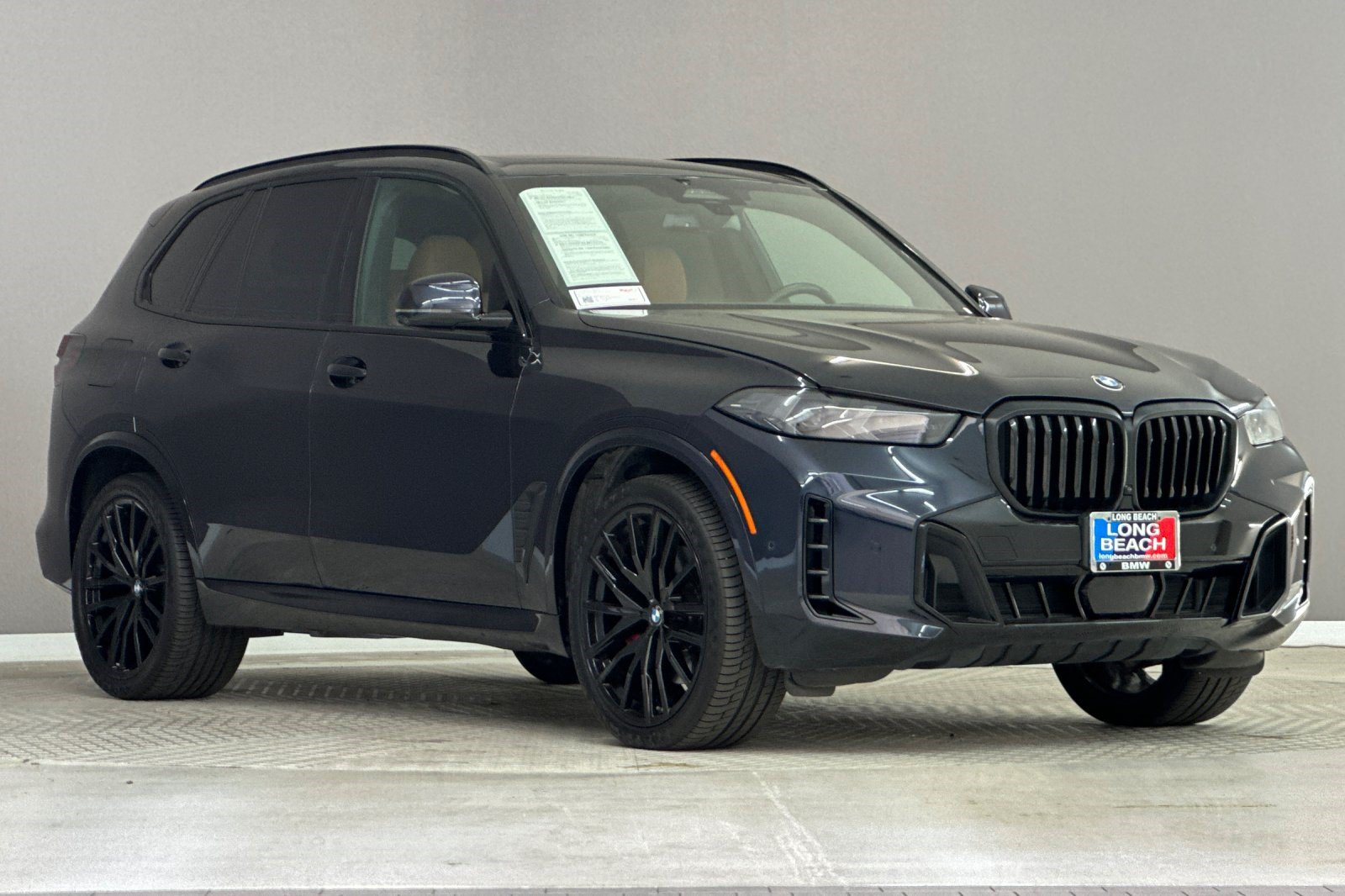 Certified 2024 BMW X5 sDrive40i w/ M Sport Package RWD image 6