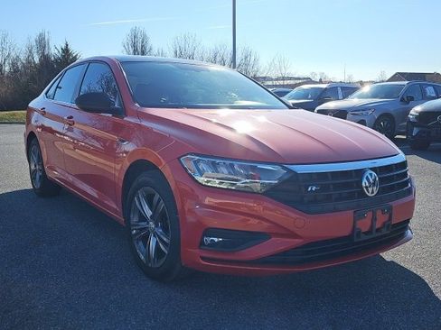 Used 2019 Volkswagen Jetta R-Line image 1