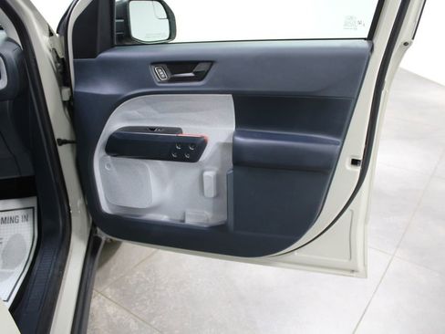 Used 2024 Ford Maverick XLT image 32