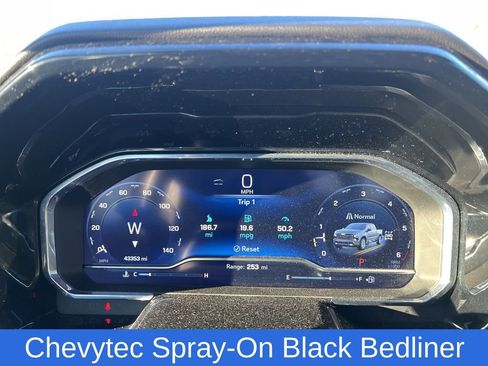 Used 2024 Chevrolet Silverado 1500 High Country w/ Technology Package image 33