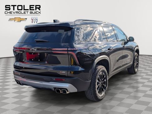 Used 2025 Chevrolet Traverse Z71 w/ Driver Confidence Package image 5