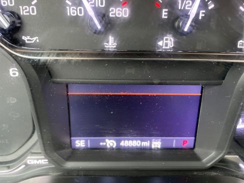 Used 2021 GMC Sierra 1500 Elevation w/ Preferred Package image 22