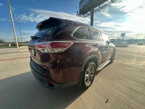 Used 2015 Toyota Highlander XLE image 5