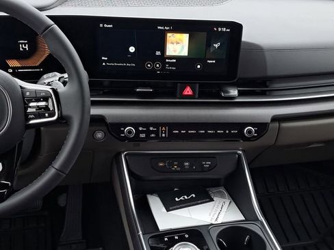 New 2026 Kia Carnival EX FWD image 23