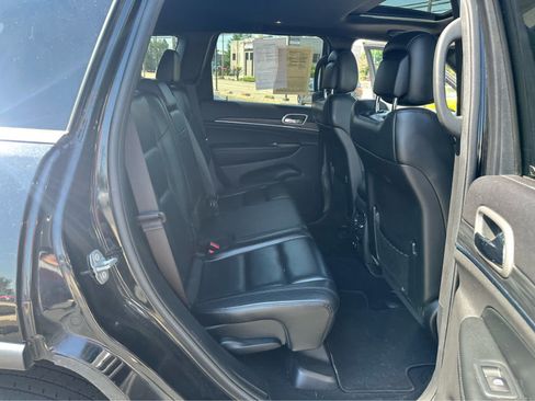 Used 2020 Jeep Grand Cherokee Limited AWD/4WD image 21