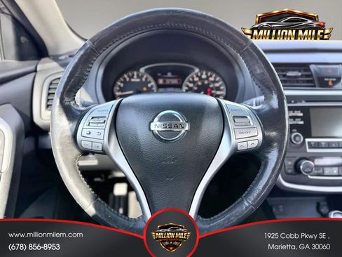 Used 2017 Nissan Altima 2.5 SL w/ Moonroof Package FWD image 25