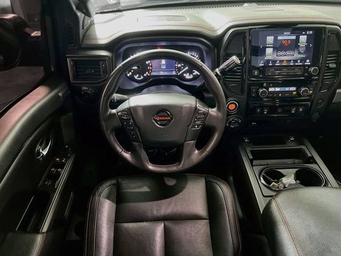 Used 2021 Nissan Titan PRO-4X w/ Pro-4x Convenience Package AWD/4WD image 20