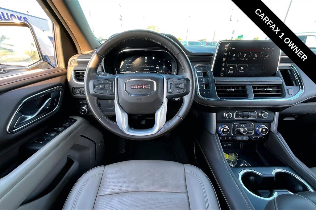 Used 2023 GMC Yukon XL SLT AWD/4WD image 14