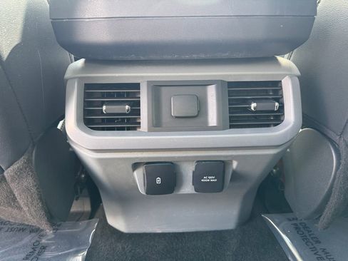 Used 2024 Ford F150 Lariat w/ Bed Utility Package AWD/4WD image 46
