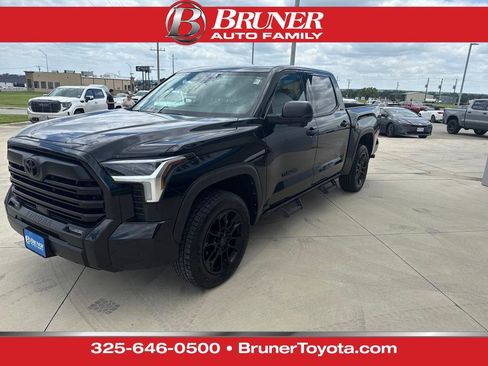 Used 2023 Toyota Tundra SR5 image 1