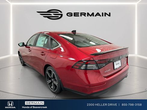 Used 2025 Honda Accord Sport image 5