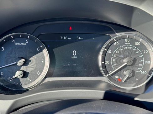 Used 2024 INFINITI QX50 Luxe image 23