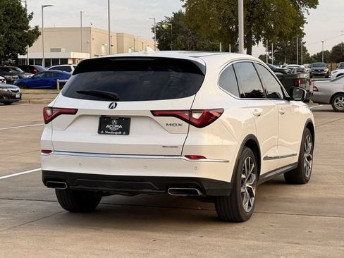 Used 2023 Acura MDX SH-AWD w/ Technology Package image 4