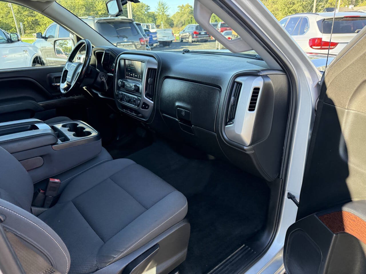 Used 2018 GMC Sierra 1500 SLE w/ SLE Value Package AWD/4WD image 24