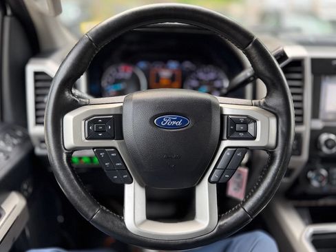 Used 2019 Ford F350 Lariat w/ Chrome Package AWD/4WD image 5