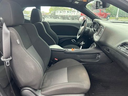 Certified 2022 Dodge Challenger R/T w/ Blacktop Package RWD image 8