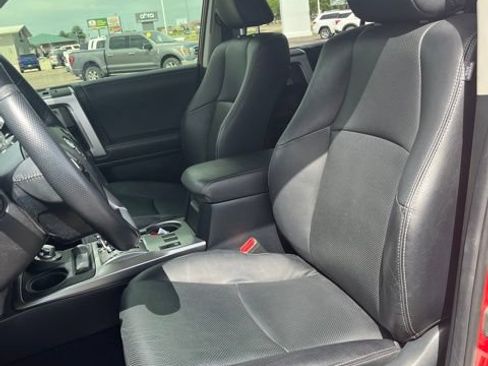 Used 2024 Toyota 4Runner Limited AWD/4WD image 7