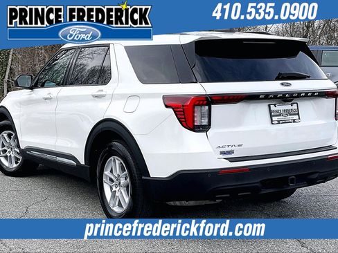 Used 2025 Ford Explorer Active image 11