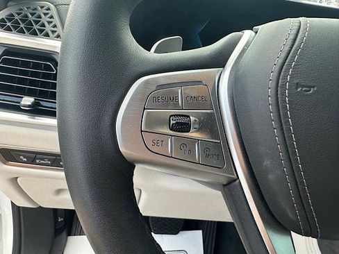Used 2026 BMW X7 xDrive40i w/ Executive Package AWD/4WD image 25
