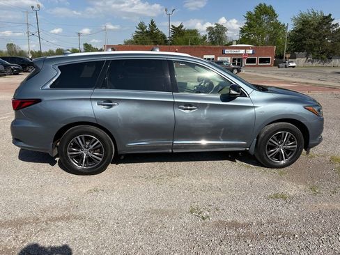 Used 2019 INFINITI QX60 Luxe w/ Essential Package AWD/4WD image 2