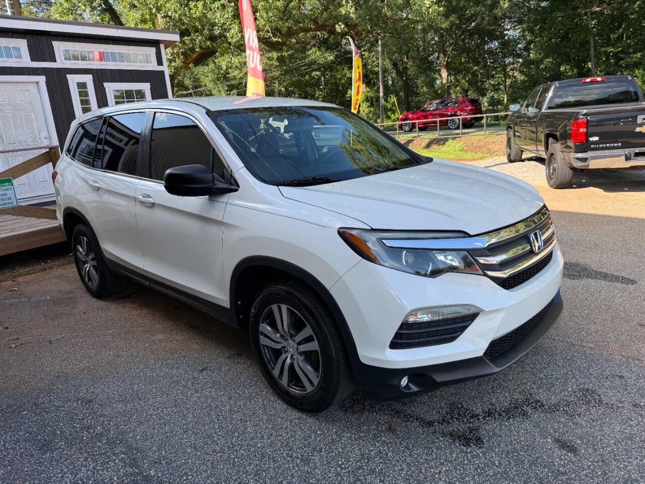 Used 2017 Honda Pilot EX image 4