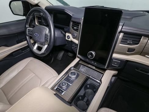 Used 2023 Ford Expedition Limited AWD/4WD image 19
