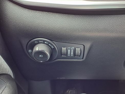 Certified 2024 Jeep Compass Latitude AWD/4WD image 14