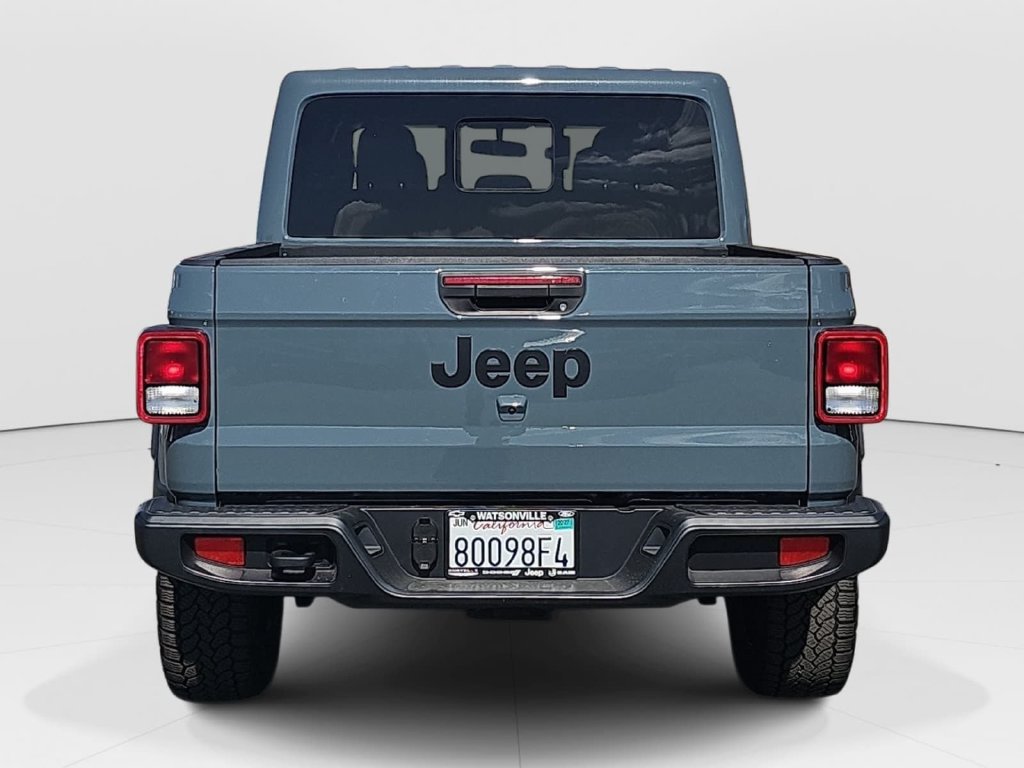 Used 2025 Jeep Gladiator Sport AWD/4WD image 4