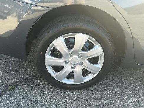 Used 2014 Toyota Corolla LE FWD image 26
